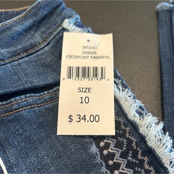 NWT Warp + Weft Piedmont Fashion Embroidered Jeans – Girls Size 10, Medium Wash - Picture 2 of 9